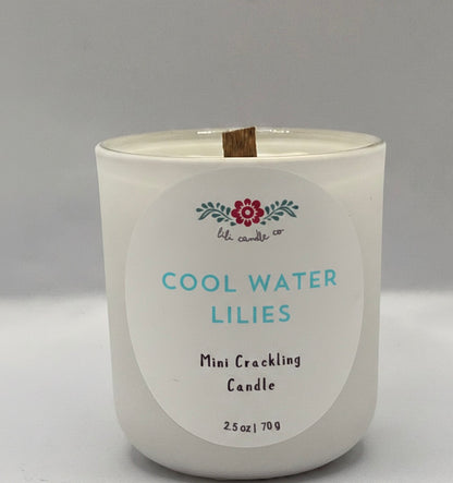 Cool Water Lilies 2.5 oz Crackling Wooden Wick Candle