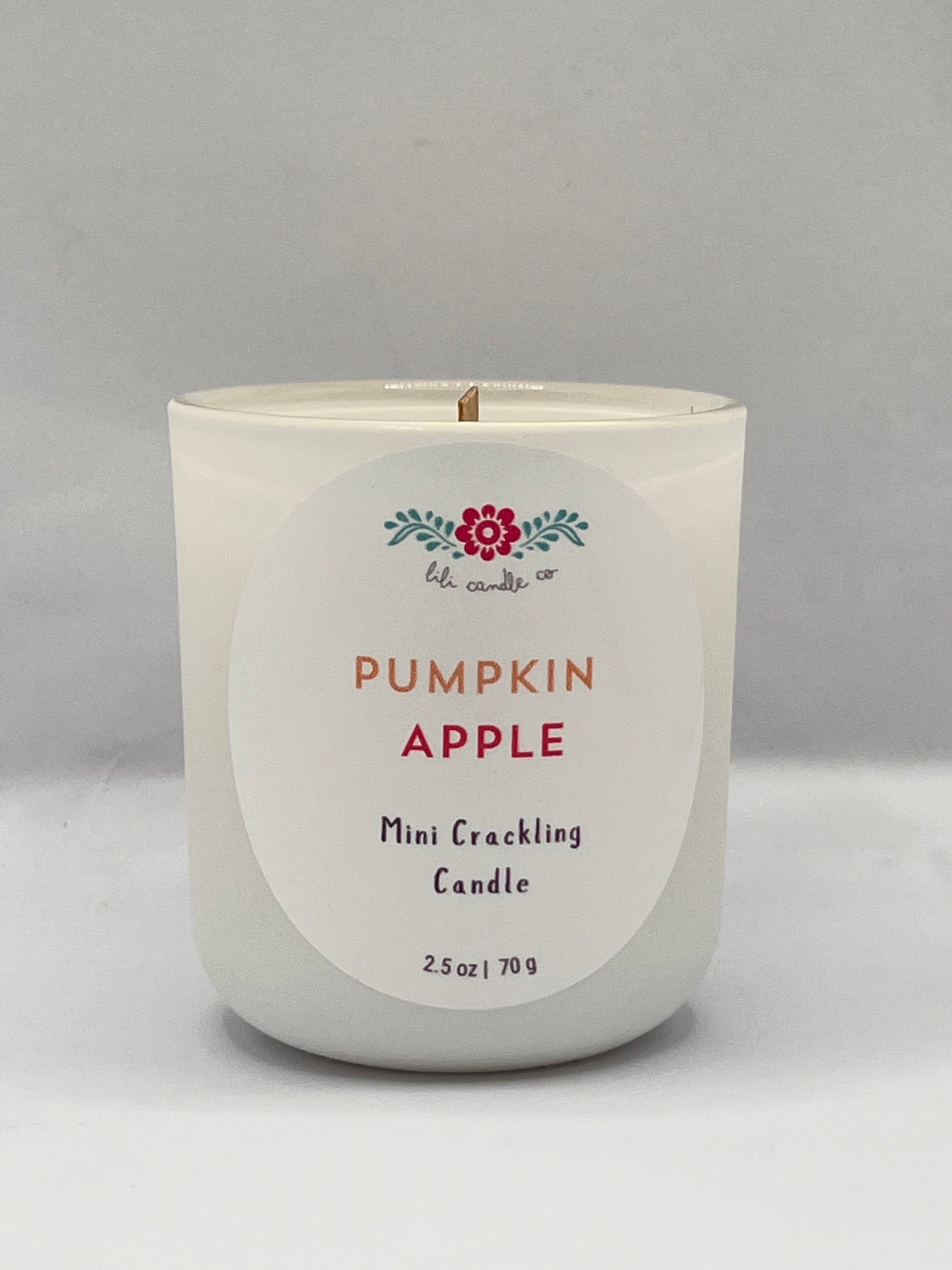 Pumpkin Apple 2.5 oz Crackling Wooden Wick Candle